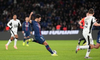 法甲-K77双响马尤卢传射 巴黎5-0十人雷恩距榜首1分