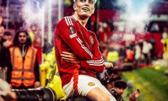 曝加纳乔与曼联彻底闹翻，首选转会切尔西！恐影响桑乔2500万转会