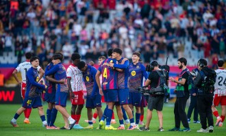 （体育）足球——西甲：巴塞罗那胜赫罗纳