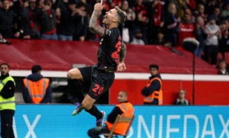 演我？滕哈赫一离队 药厂原地复活：9打11斩血性3-1 拿下德甲首胜