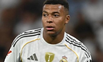 姆巴佩父亲质疑阿隆索战术要求：这种级别的前锋不需要参与防守