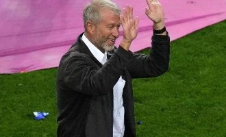 25亿镑被冻结3年！58岁阿布怒批英政府：狗在吠叫 再也不买球队了