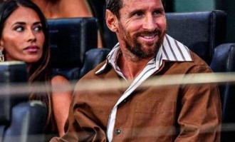 梅西37次小组赛全胜封神！C罗3次出局对比：什么叫“小组赛绝缘体”？