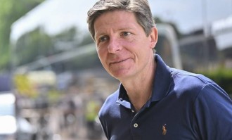 关键时刻，利物浦阿森纳“挖”走强援，曼联更难进欧冠