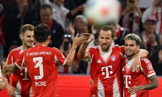 踢球者评德甲首轮最佳阵容：凯恩领先拜仁5将入选，迪亚斯无缘