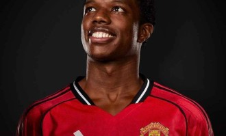 曼联为马拉西亚英超报名，两次压哨清洗失败！沙特不买就只能留队