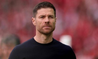 克里豪：阿隆索过于注重攻守平衡，克洛普接替恩里克的概率增加